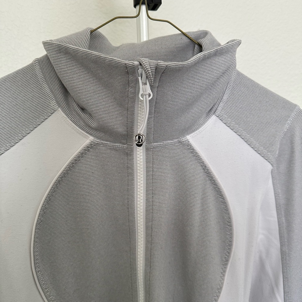 Lululemon Nice Asana Jacket - Picture 2 of 6